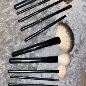 Makeup brush set